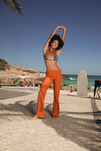 Load image into Gallery viewer, Image 06: Rio De Sol Beach Trousers Ferrugo Murana Pants