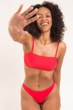 Load image into Gallery viewer, Image 10: Rio De Sol Top Top Rouge Bandeau-Reto