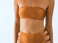 Load and play video in Gallery viewer, Video: Rio De Sol Bottom Bottom Nocciola High-Waist-Spin