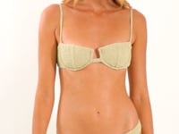 Load and play video in Gallery viewer, Video: Rio De Sol Top Top Brisa-Pistache Juliette