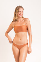 Load image into Gallery viewer, Image 04: Rio De Sol Bottom Bottom Nocciola High-Leg
