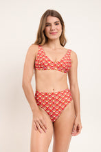 Load image into Gallery viewer, Model Front: Rio De Sol Top Top Floral-Scales Hera