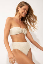 Load image into Gallery viewer, Image 07: Rio De Sol Bottom Bottom Brisa-Offwhite Hotpants
