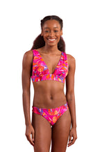 Load image into Gallery viewer, Model Front: Rio De Sol Top Top Flavors Halter-Marina
