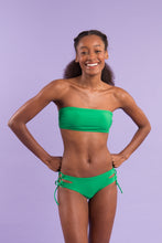 Load image into Gallery viewer, Image 12: Rio De Sol Set Set Tambourine Bandeau-Reto Madrid
