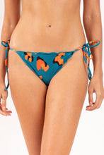 Load image into Gallery viewer, Gallery: Rio De Sol Bottom Bottom Luma Frufru
