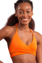 Load image into Gallery viewer, Gallery: Rio De Sol Top Top Dots-Orange Kate
