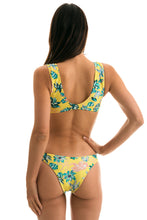 Load image into Gallery viewer, Model Back: Rio De Sol Bottom Bottom Florescer Highleg
