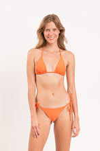 Load image into Gallery viewer, Model Front: Rio De Sol Set Set Dende Tri-Inv Lacinho
