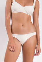 Load image into Gallery viewer, Image 07: Rio De Sol Set Set Malibu-Natural Amelia Essential
