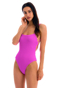 Model Front: Rio De Sol One-Piece St-Tpz Pink Ella