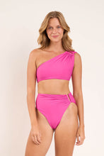 Load image into Gallery viewer, Model Front: Rio De Sol Top Top Fluity-Amor Zadar
