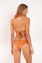 Load image into Gallery viewer, Model Back: Rio De Sol Top Top Shimmer-Nocciola Mel
