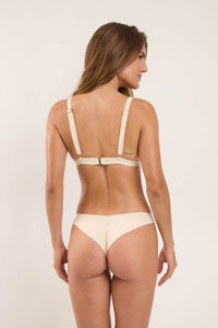 Model Back: Rio De Sol Top Top Touch-Natural Alba