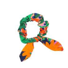 Load image into Gallery viewer, Delight Scrunchie
